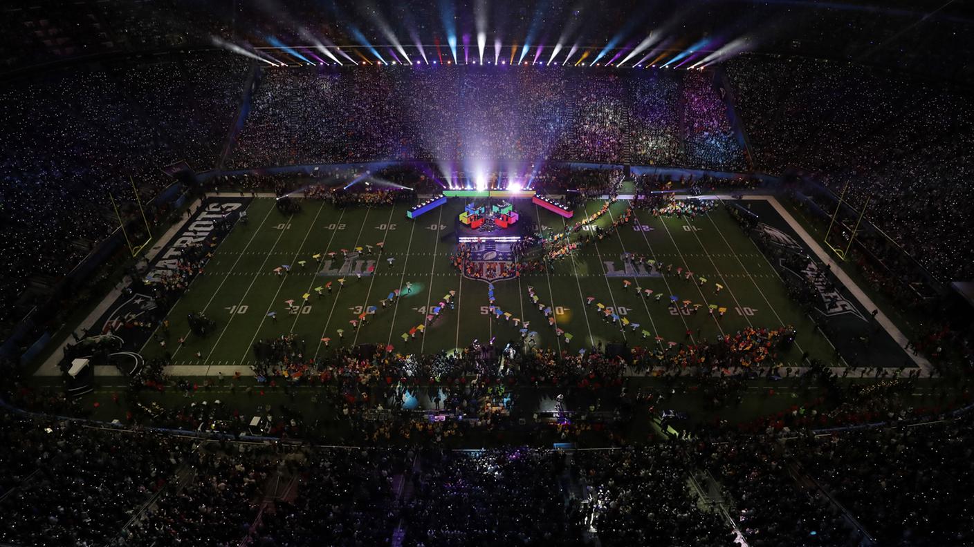 La spettacolare arena a Minneapolis che ha ospitato il match e anche vari momenti musicali