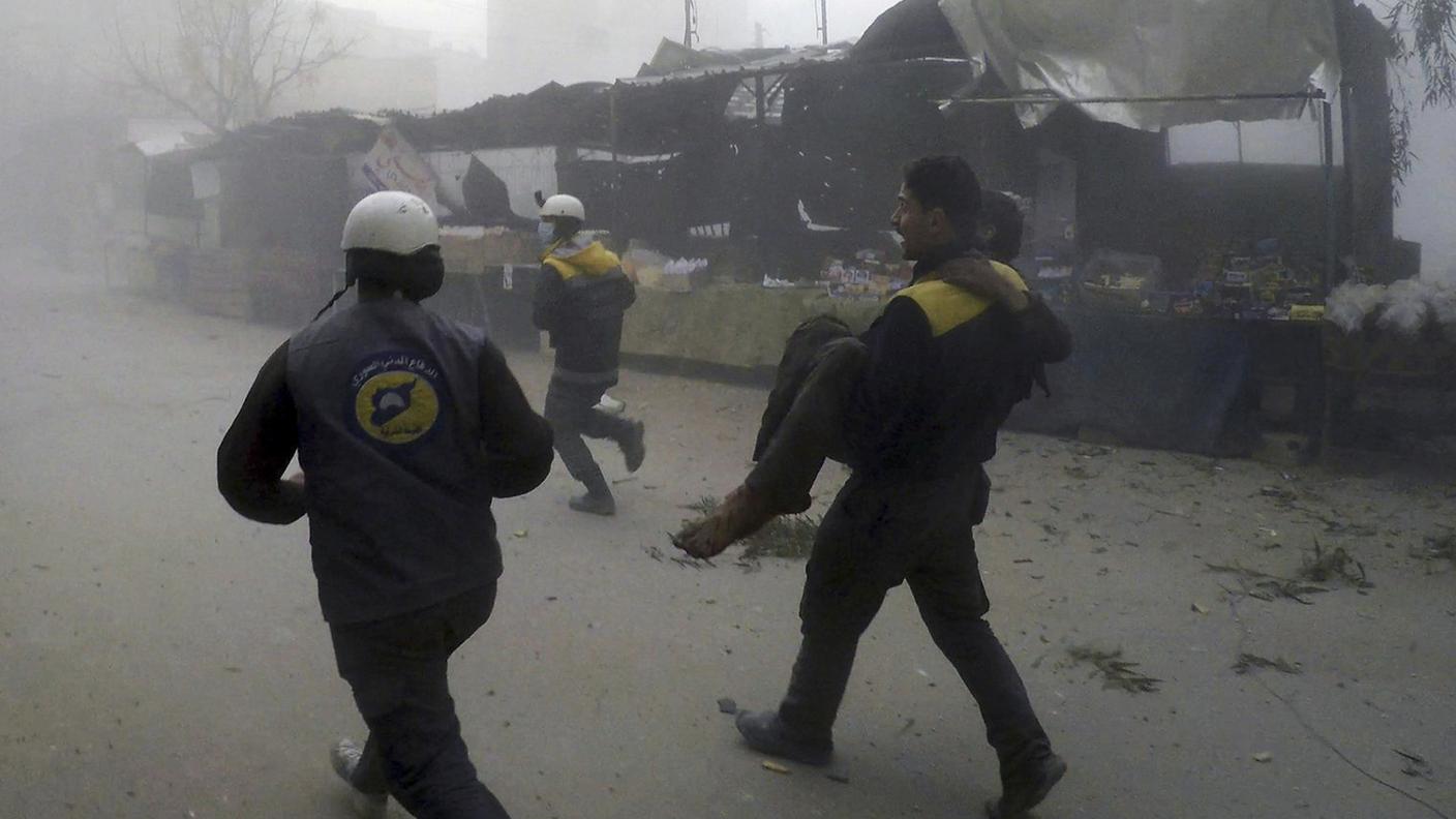 Attacchi aerei nelle regioni di Ghuta e Idlib