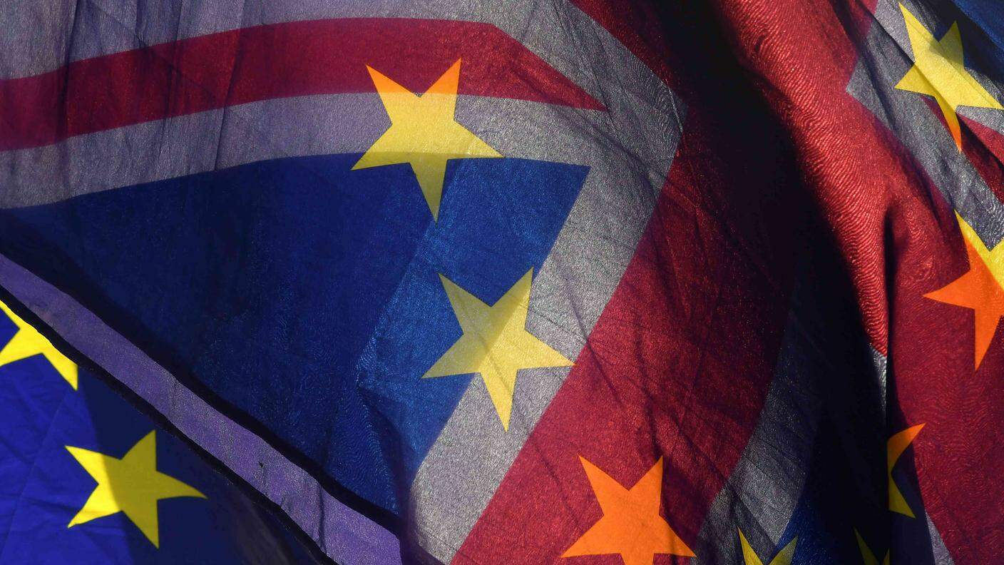 Un mancato accordo tra Londra e Bruxelles genererebbe un cratere nei conti britannici