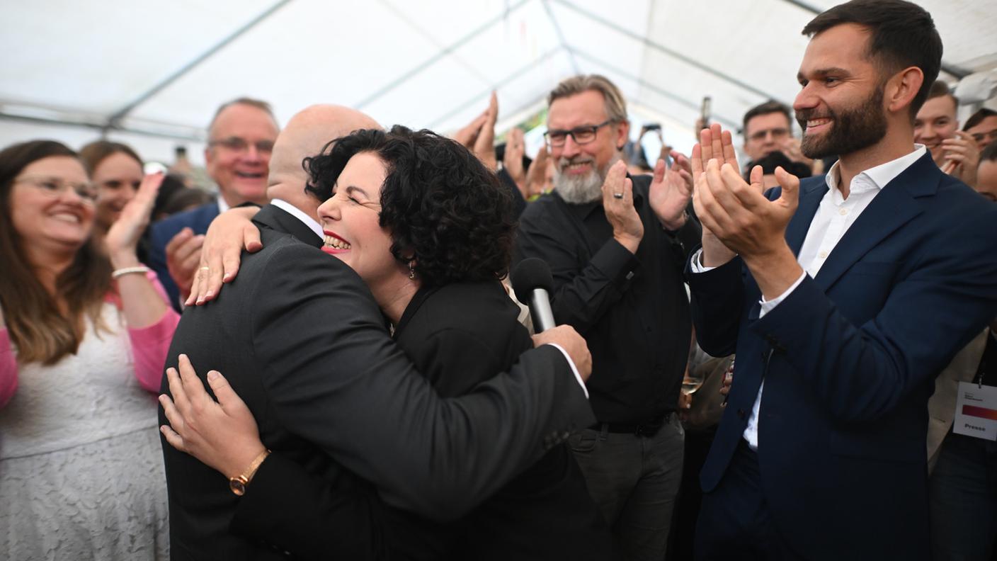 L'Alleanza Sahra Wagenknecht conquista la doppia cifra e oltre dieci seggi in parlamento