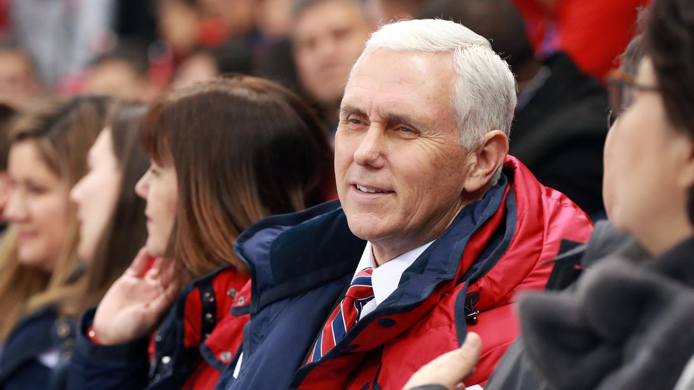 Il vicepresidente USA Mike Pence durante la sua visita in Corea del Sud