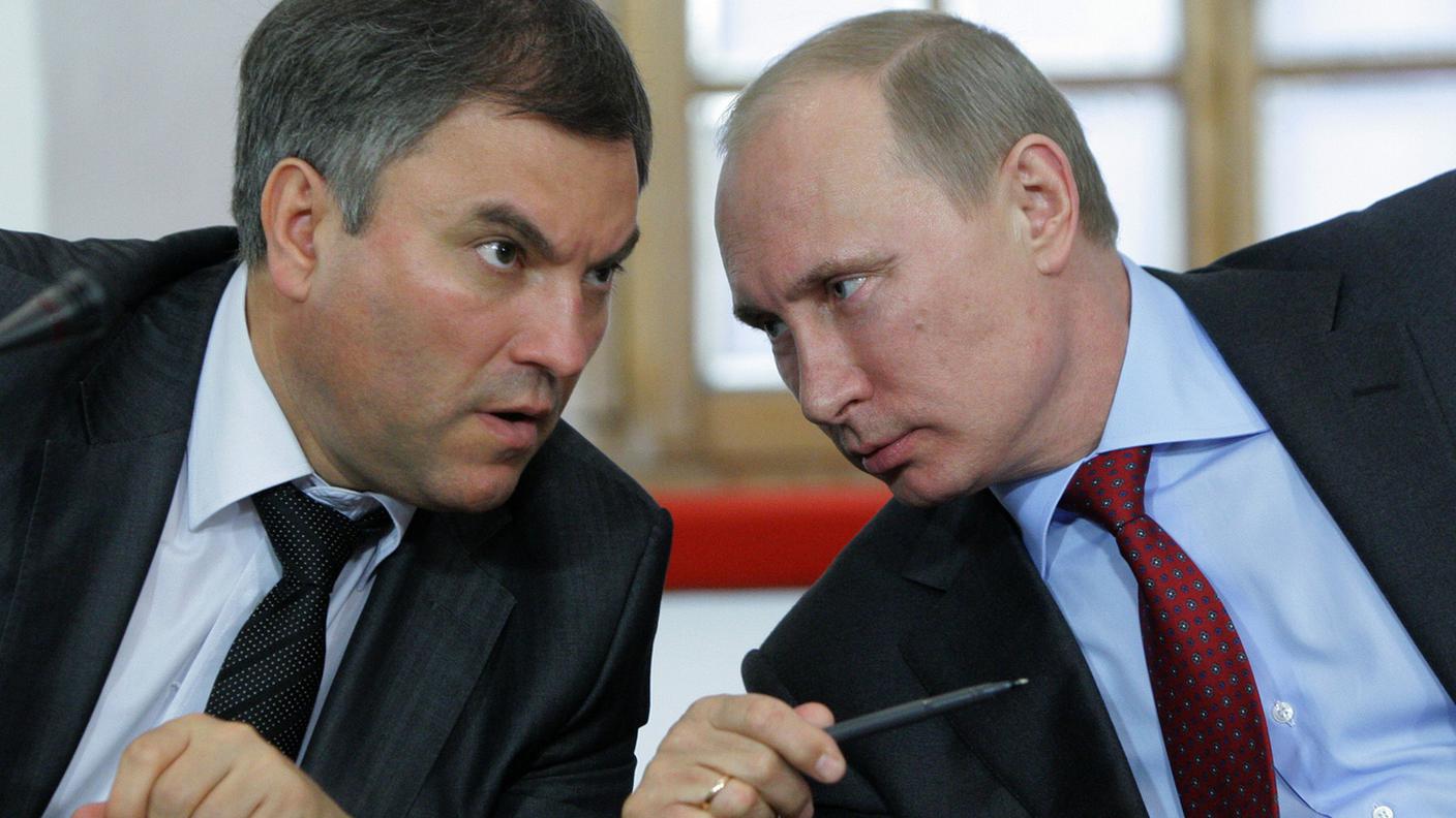 I rapporti tra Vyacheslav Volodin (a sin.) e il presidente Vladimir Putin sono strettissimi