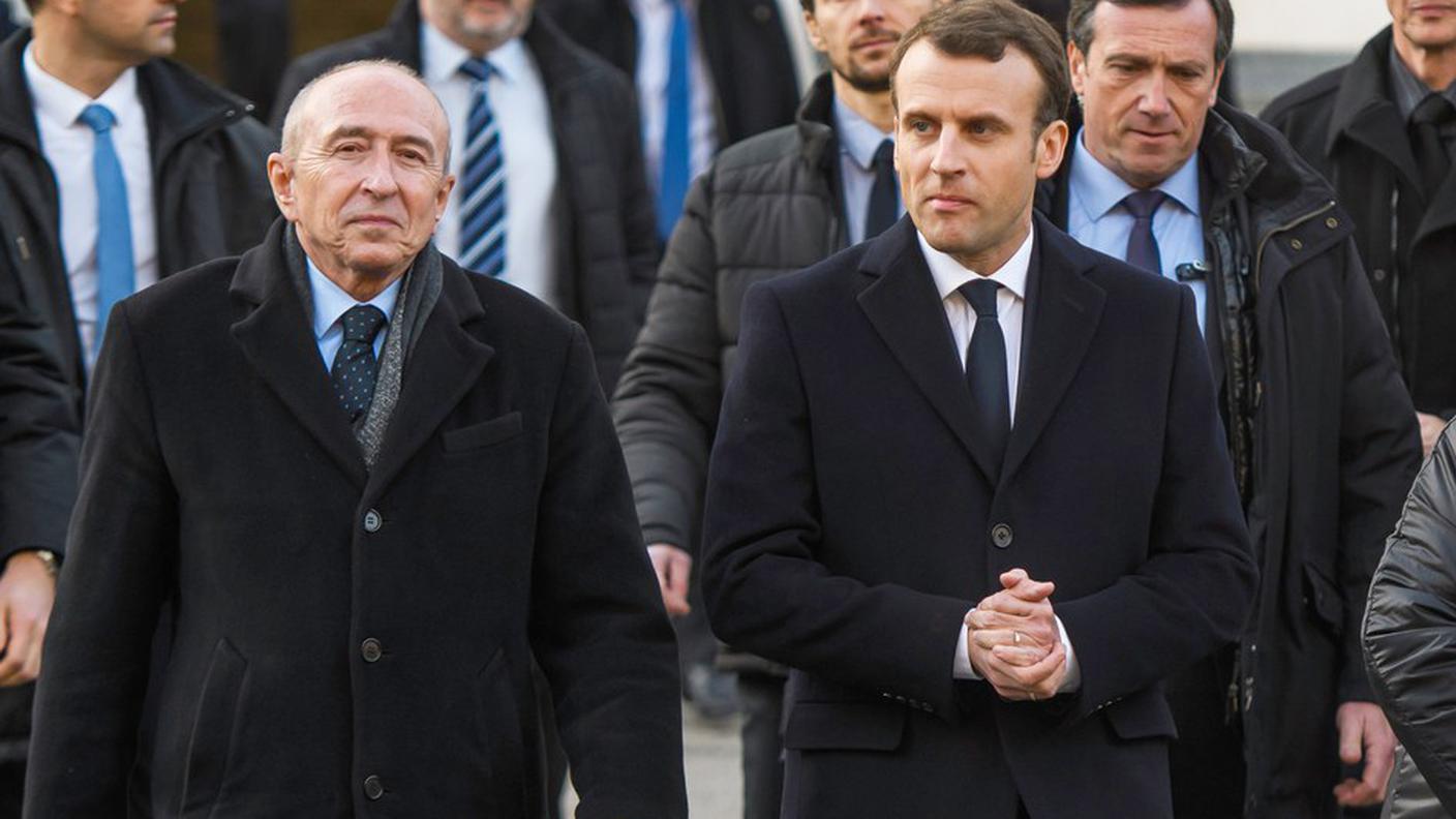 Il ministro dell'Interno Gerard Collomb ed Emmanuel Macron