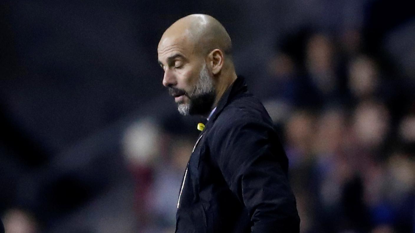 La polizia spagnola ha perquisito l'aereo di Pep Guardiola, ex allenatore del Barcellona