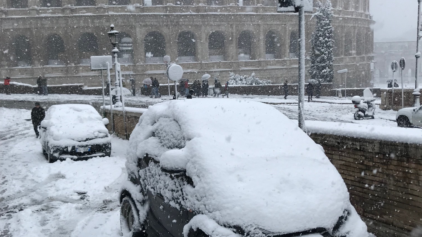 Le scuole sono state chiuse per precauzione