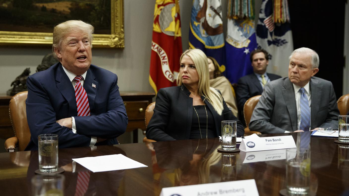 Aumenta la distanza fra Trump e il Ministro Sessions