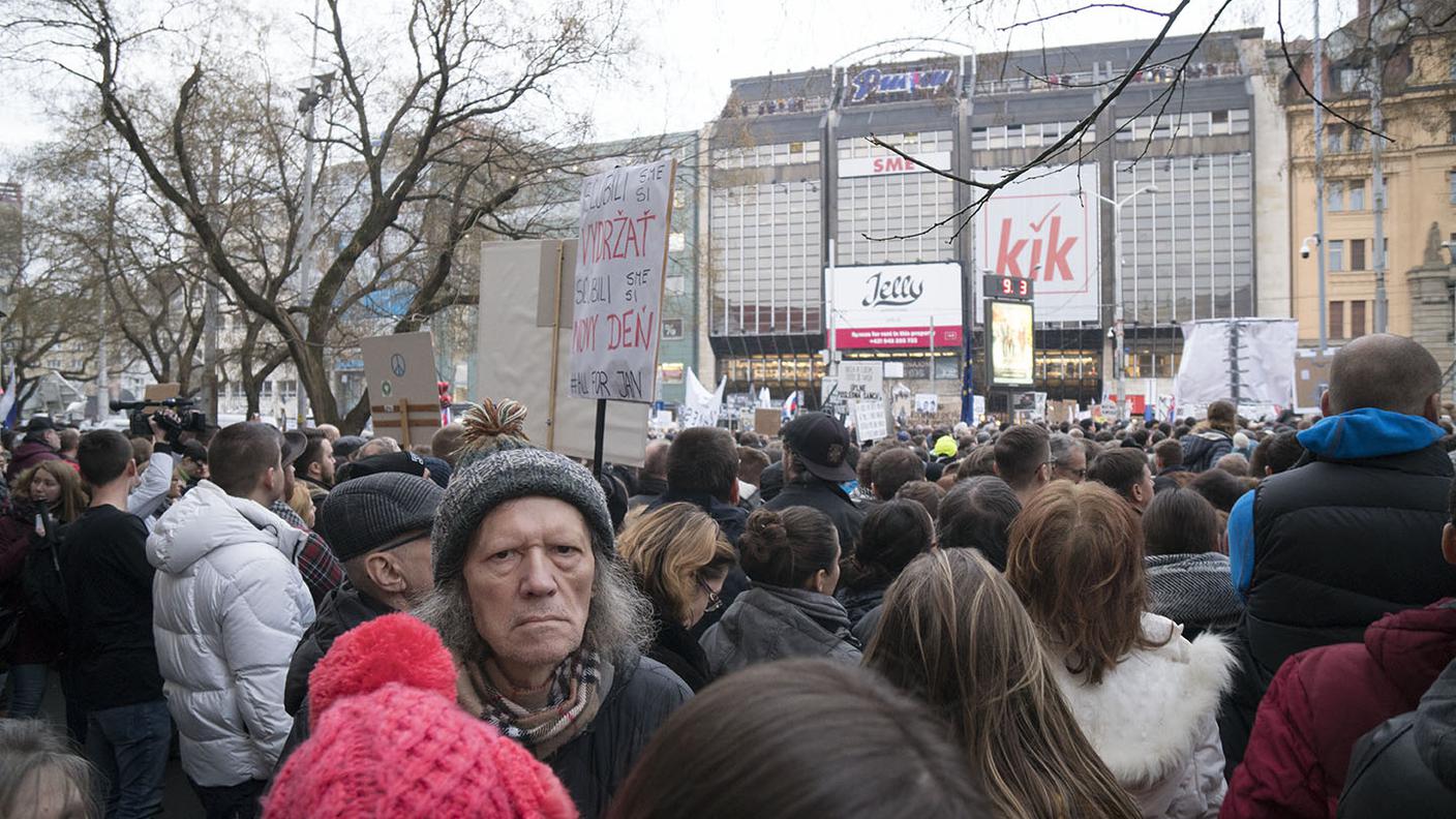 Diecimila persone in piazza a Bratislava