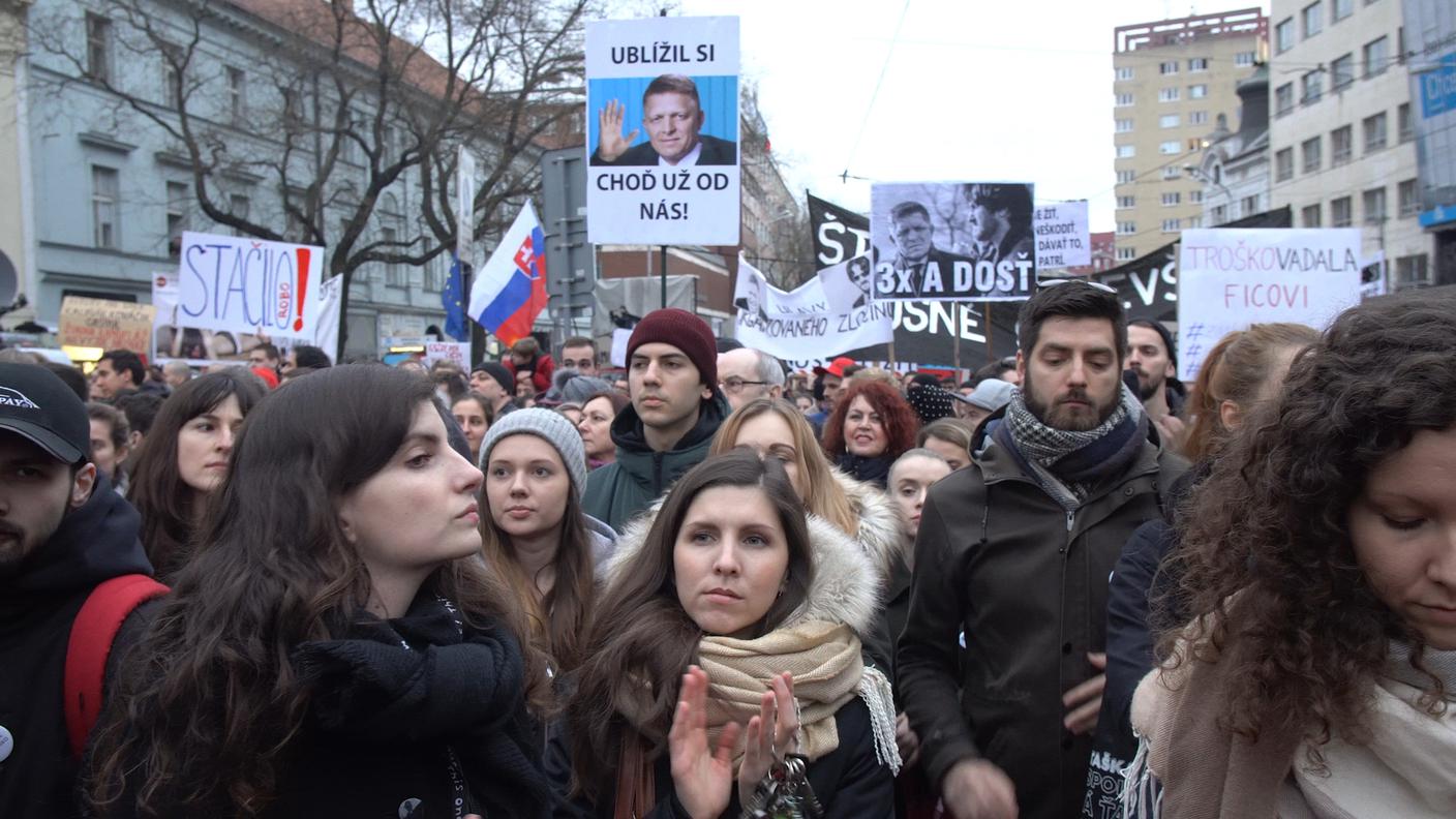 Diecimila persone in piazza a Bratislava