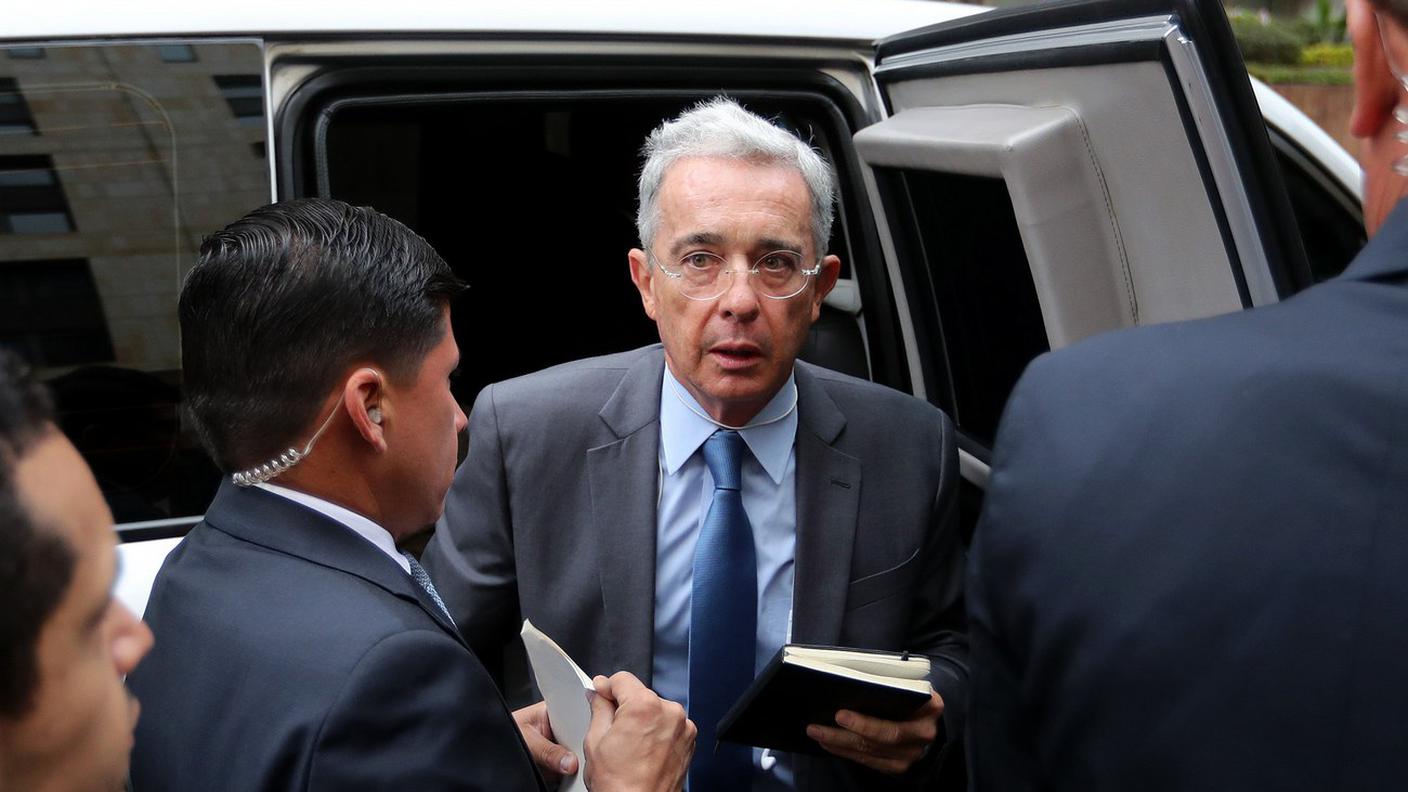 L'ex presidente Alvaro Uribe, contraria all'accordo di pace con gli ex guerriglieri delle FARC