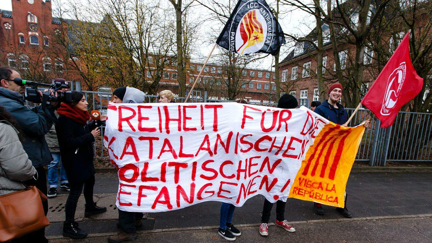 In piazza anche in Germania per protestare contro l'agire spagnolo