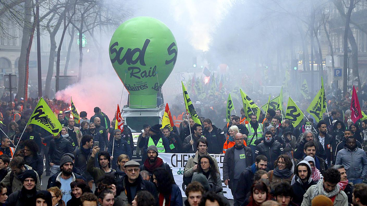 Migliaia di persone sono scese in piazza nella capitale