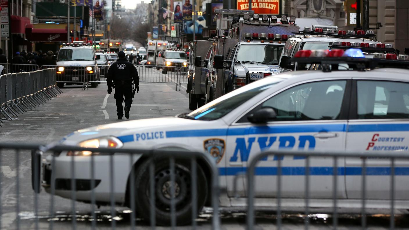 È nuovamente in allarme la polizia newyorkese dopo l'uccisione del giovane afroamericano