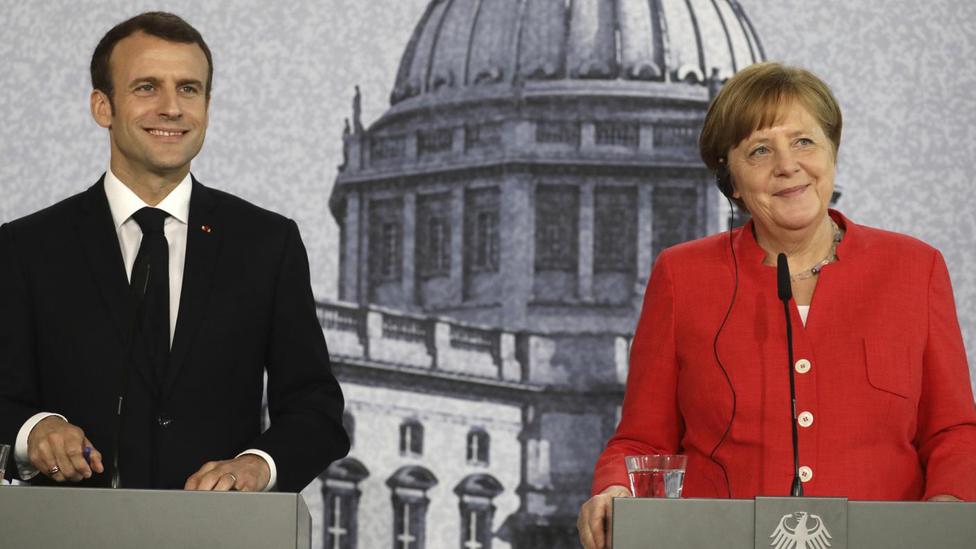 Incontro Macron-Merkel a Berlino