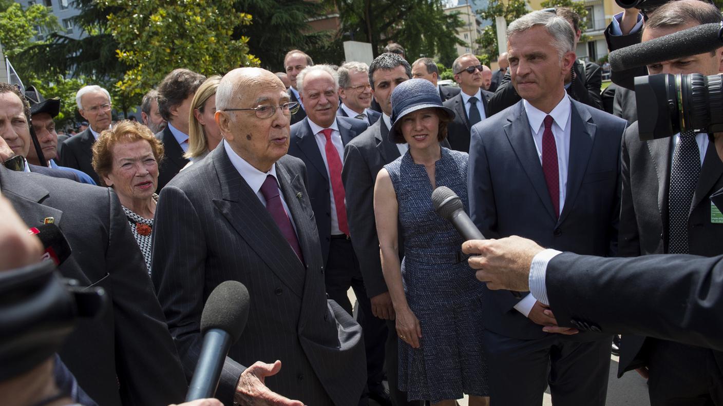 Giorgio Napolitano con Didier Burkhalter durante la sua visita a Lugano nel 2014