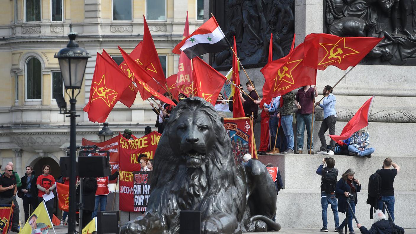 Dimostranti a Trafalgar square a Londra
