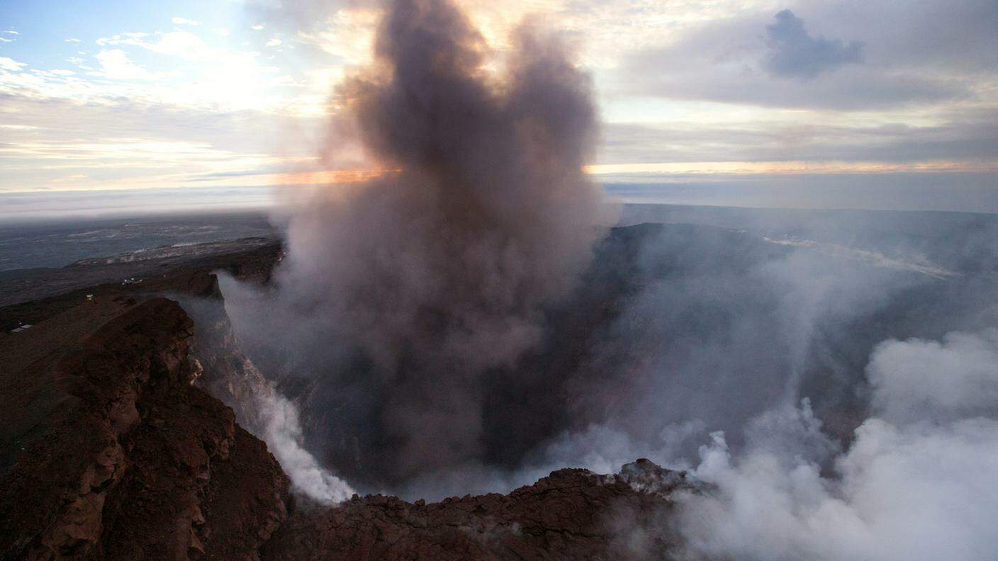 Kilauea in polinesiano significa "nuvola di fumo che sale"