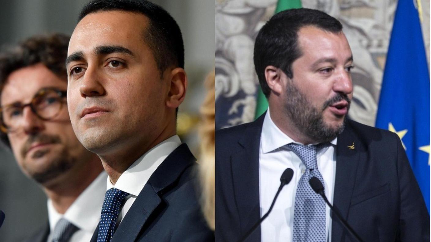 Il leader politico dell'M5S Luigi Di Maio (s) e quello della Lega Matteo Salvini (d)