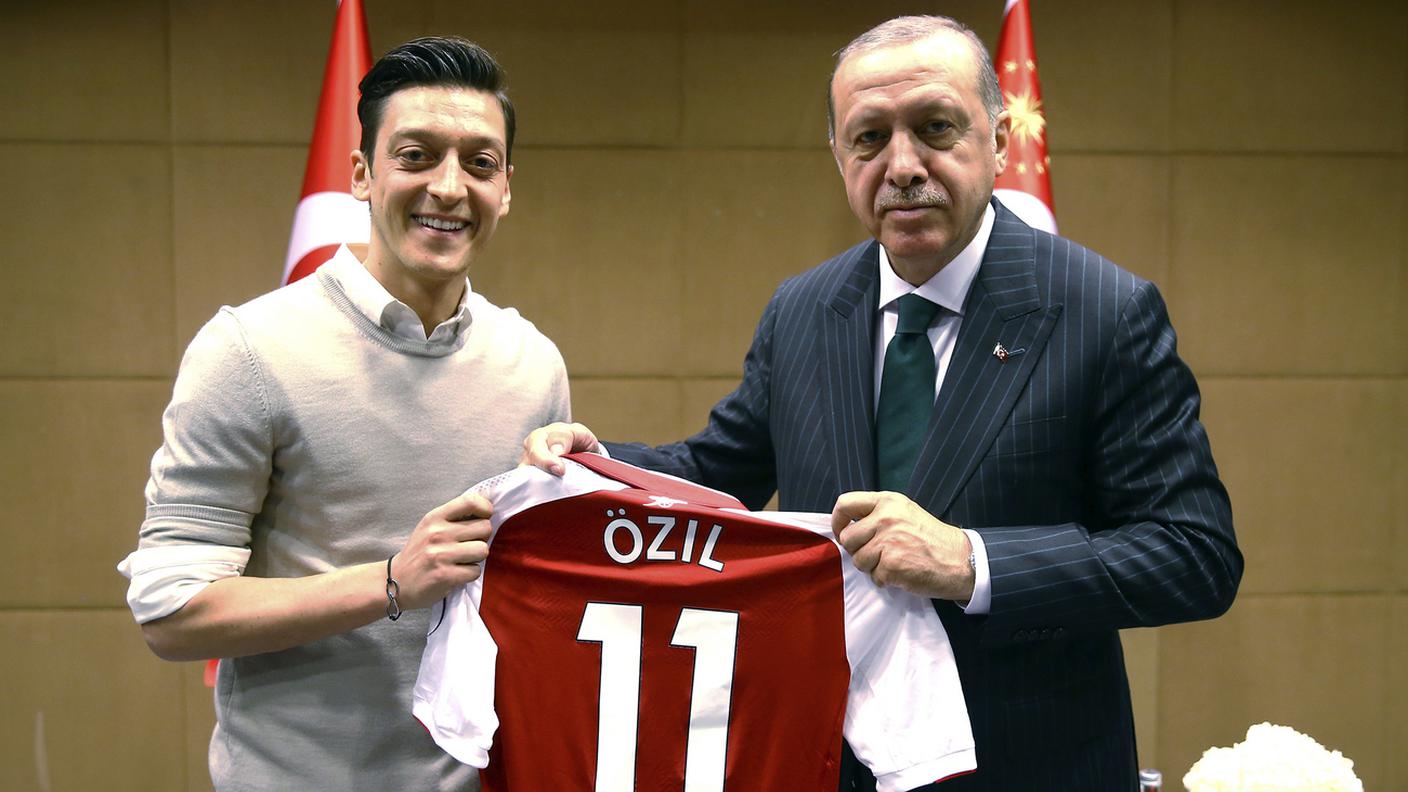 Mesut Özil e Tayyip Erdogan