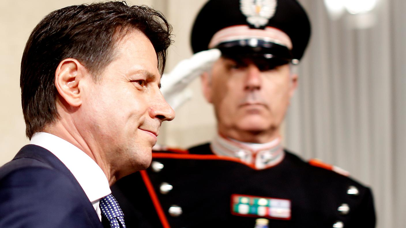 Il "no" di Mattarella ha portato alla rinuncia di Giuseppe Conte