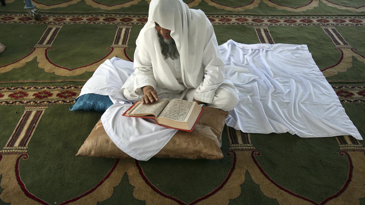 La decisione è avvenuta nel contesto dell'offensiva governativa contro "l'islam politico"