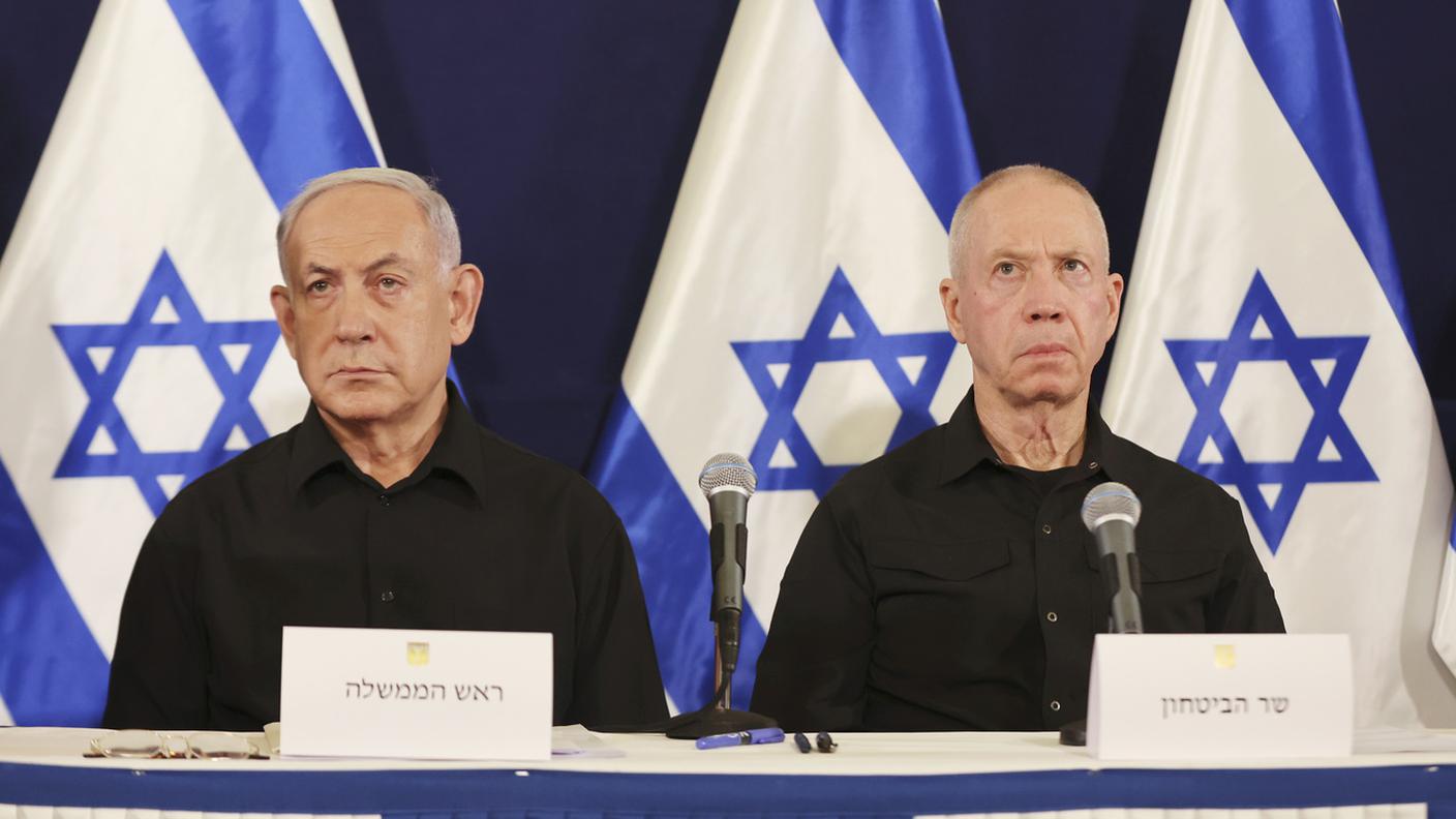 Netanyahu e Galant a fine ottobre, prima del siluramento del ministro della Difesa.jpg