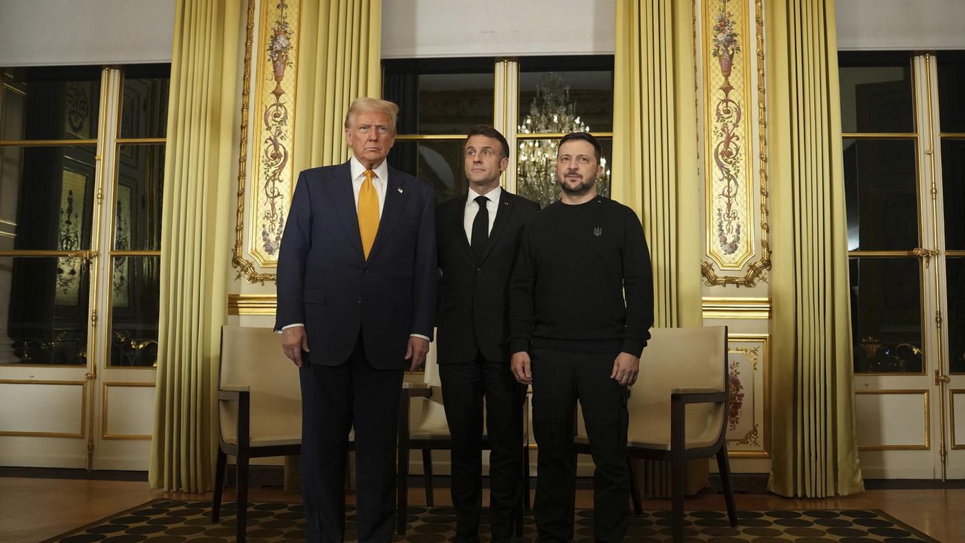 La foto del trilaterale all'Eliseo.jpg