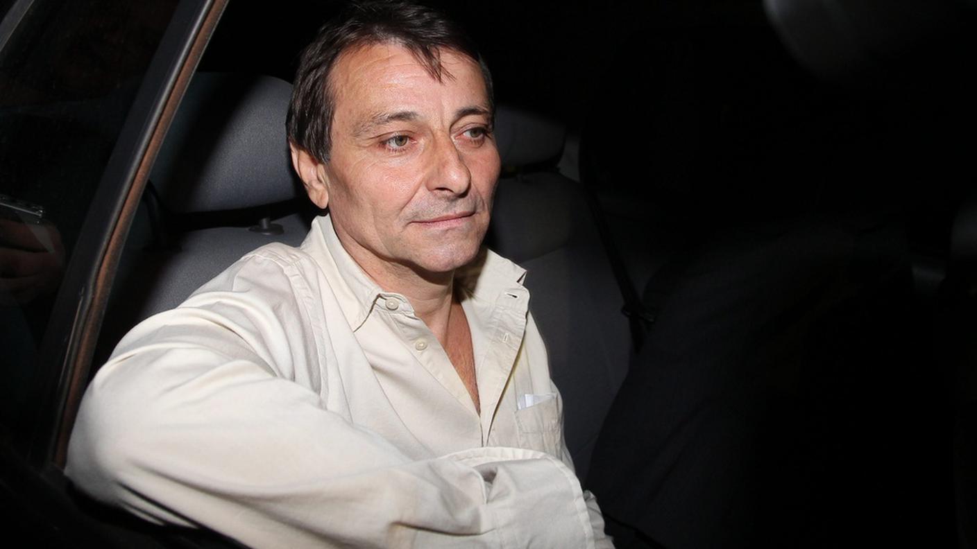 battisti key.JPG