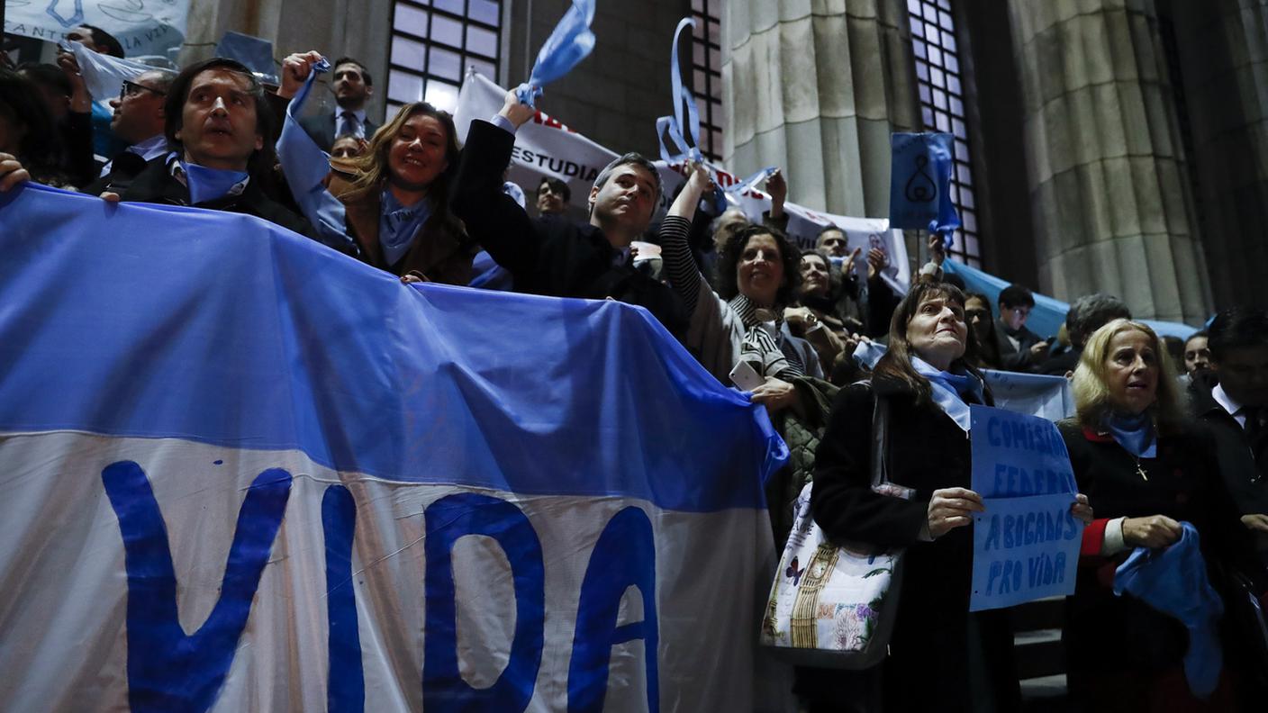 Manifestazione contro la legalizzazione dell'aborto in Argentina