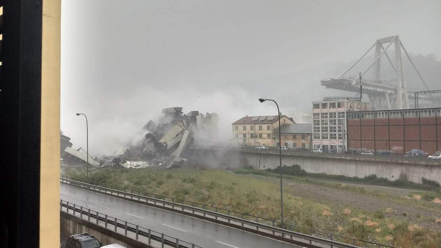 Il viadotto Morandi crollato a Genova