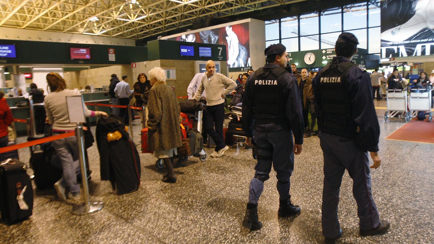 Uno degli iraniani è stato fermato dalla polizia all'aeroporto lombardo di Malpensa