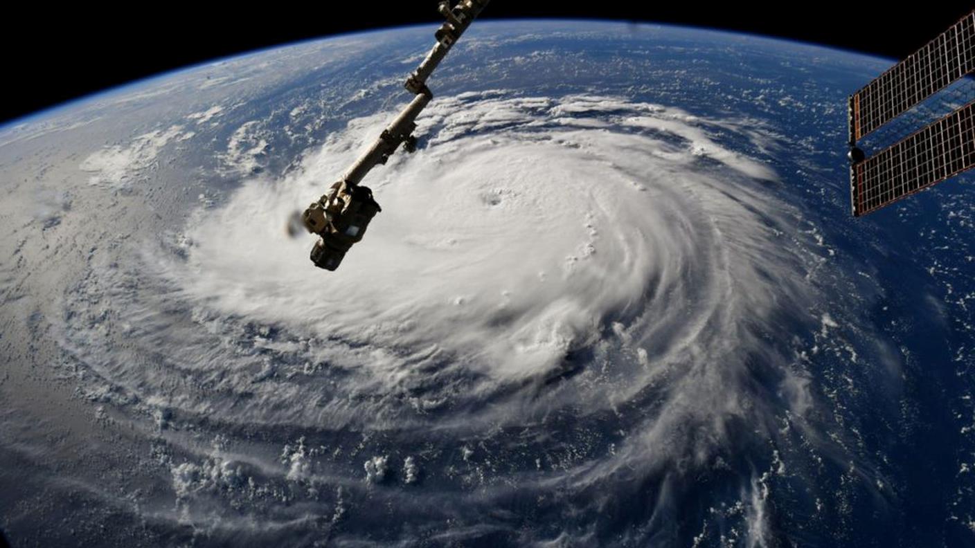 Un'immagine satellitare che mostra Florence in movimento sull'Atlantico, martedì