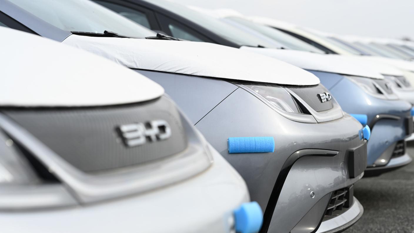 Gli operai cinesi erano trattati come schiavi nel cantiere della BYD