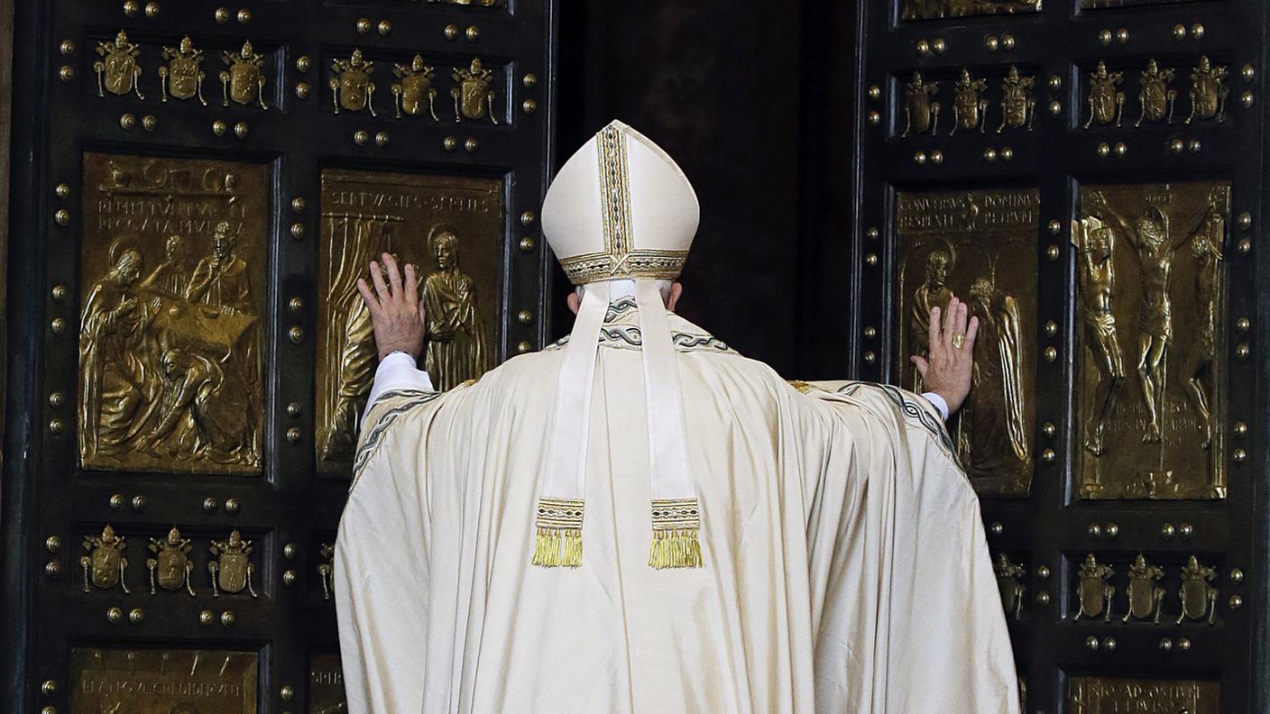 L'apertura della Porta Santa per il Giubileo, dicembre 2015