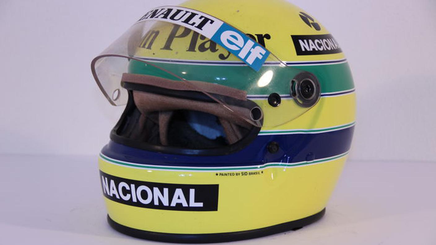 Uno dei caschi di Ayrton Senna all'asta su Catawiki