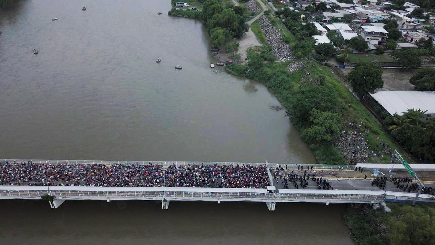 Bloccati sul ponte