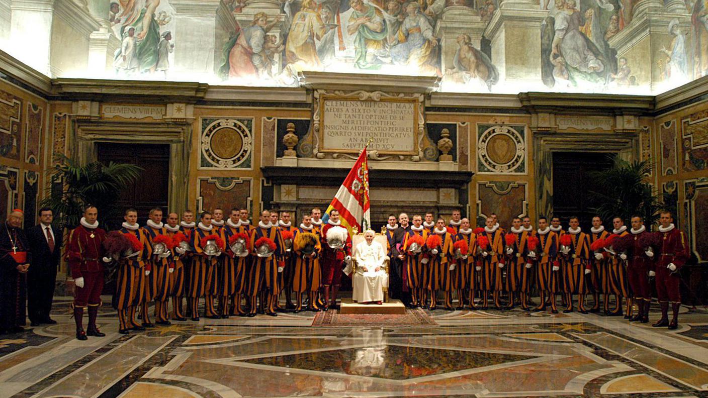 Con le guardie svizzere, 6 maggio 2005
