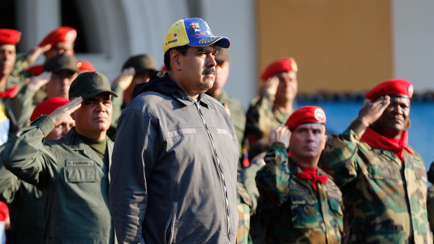 Maduro alla cerimonia commemorativa per la fallita rivolta militare del 4 febbraio 1992 