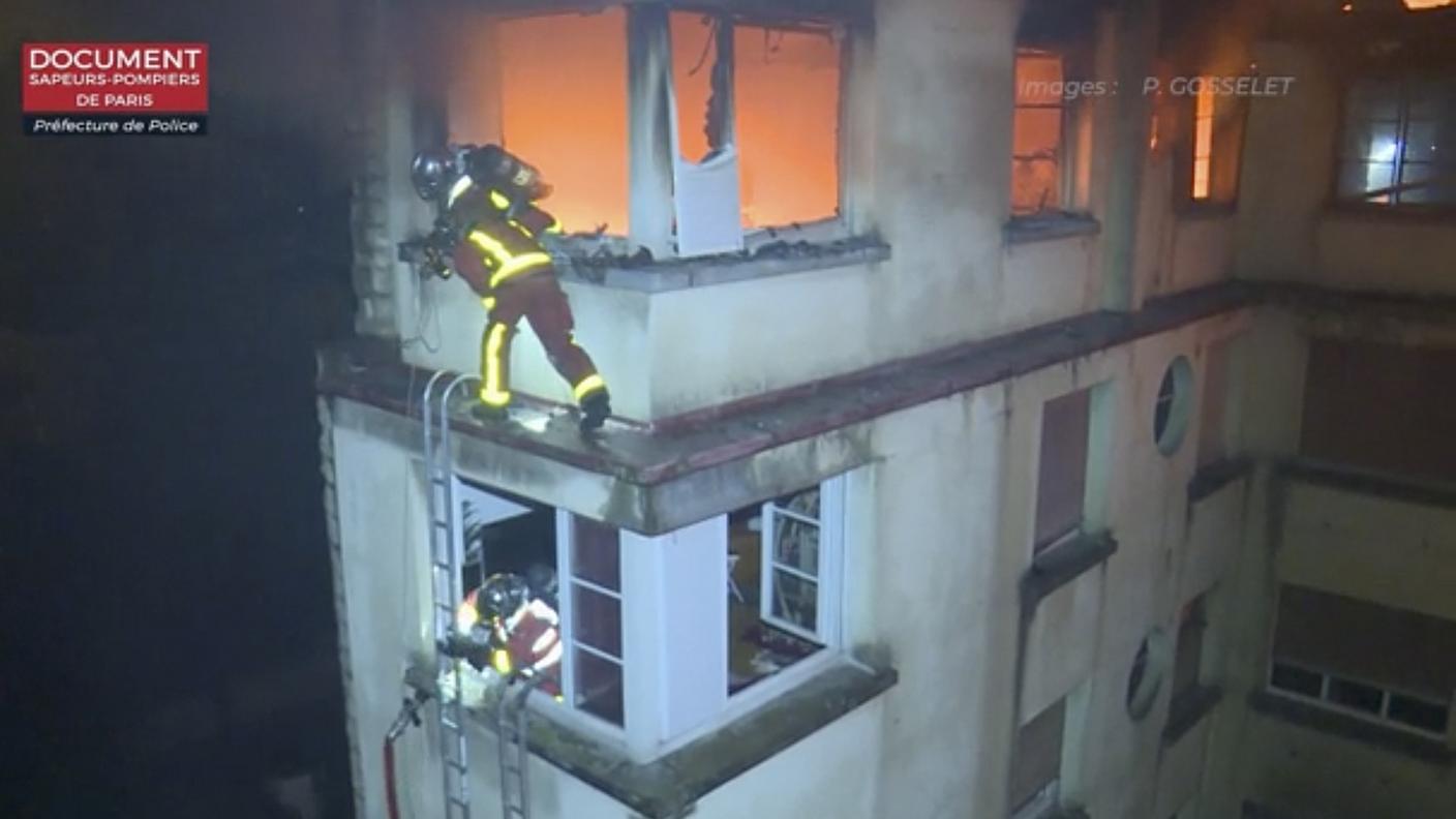 I pompieri di Parigi in azione