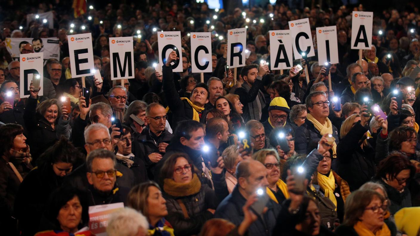 La marcia di protesta a Barcellona