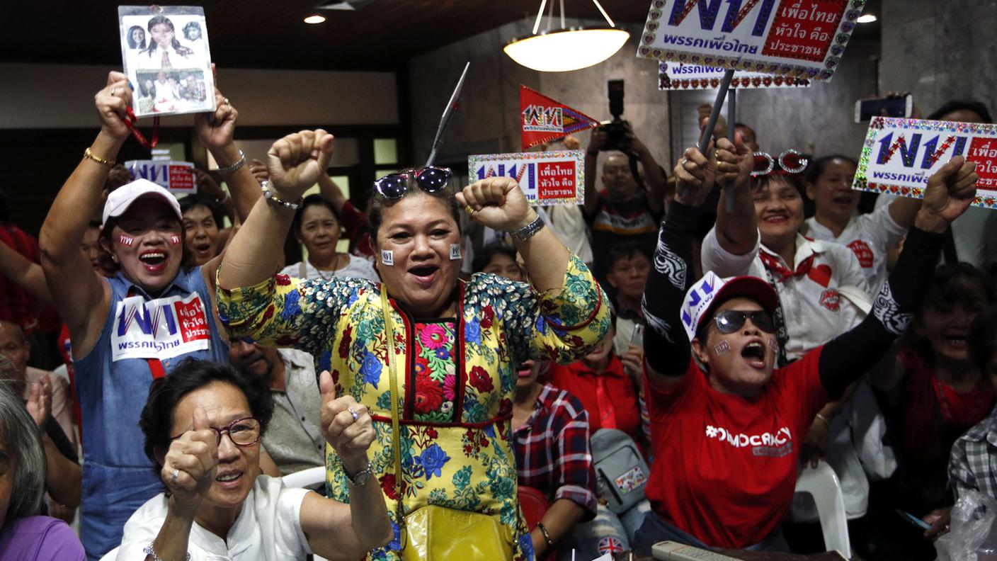 Sostenitori del Puea Thai, fedele all'ex premier Thaksin Shinawatra