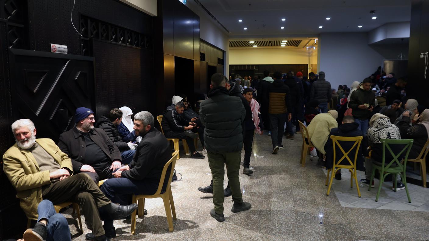Israele sospende i rilasci di prigionieri