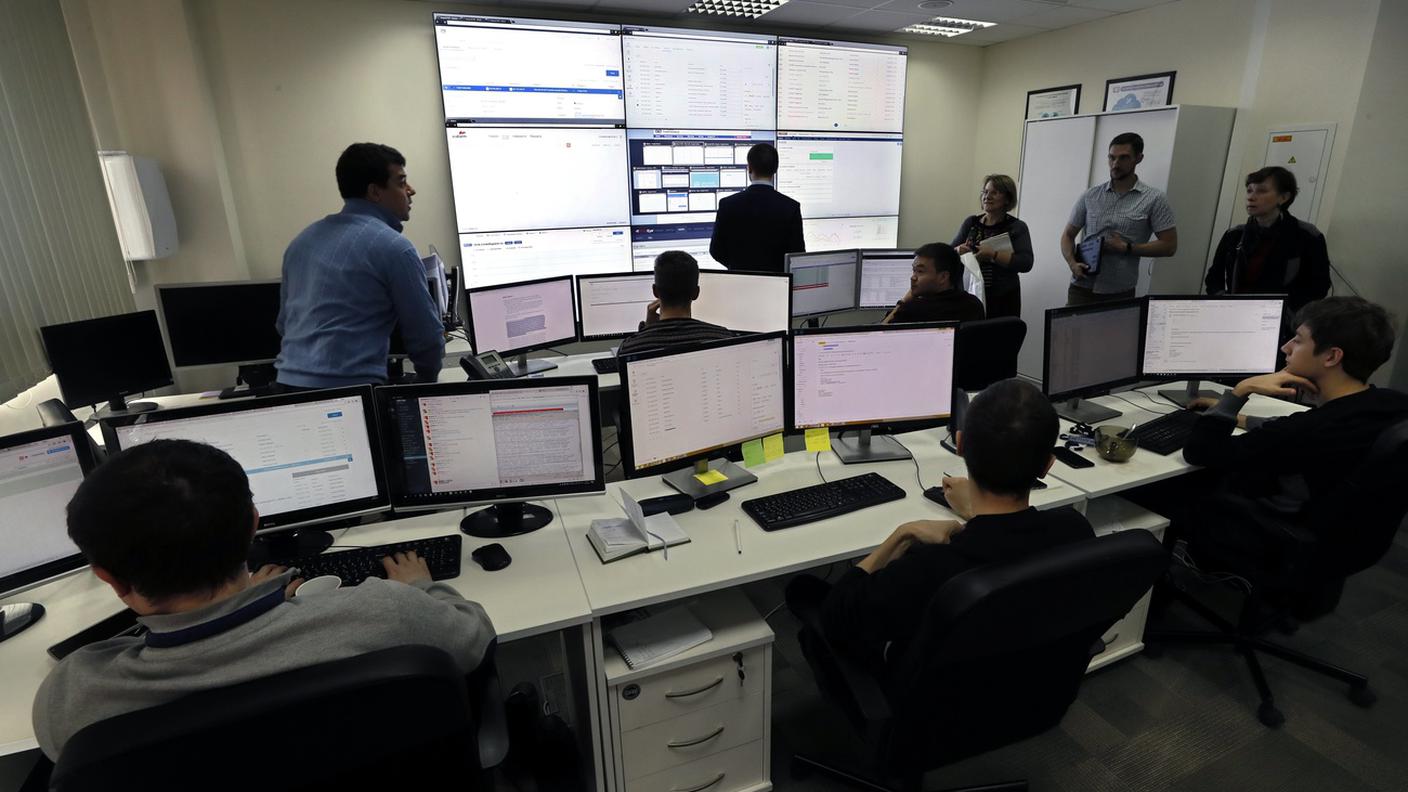Il progetto prevede di dirigere traffico e dati web  verso nodi controllati dalle autorità statali 