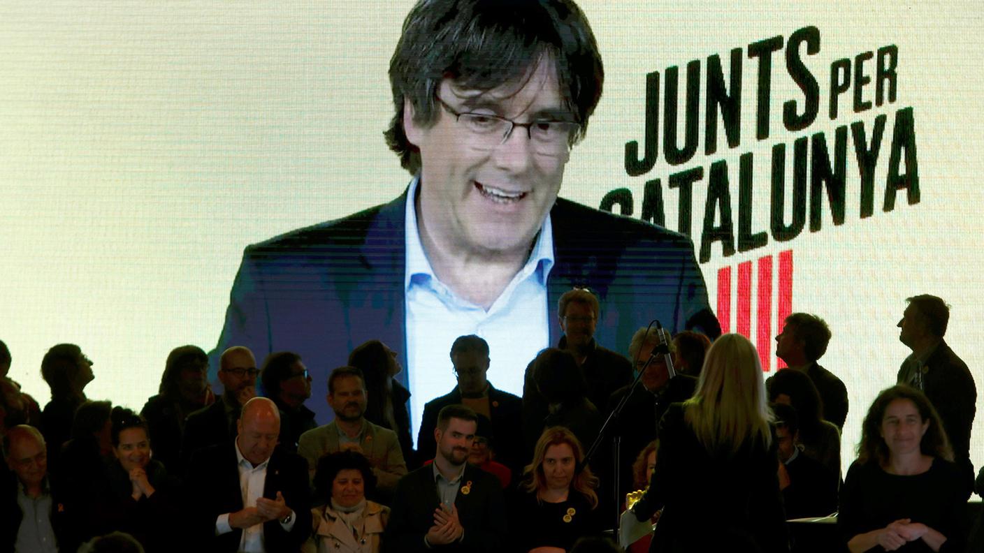 Carles Puigdemont ha parlato agli indipendentisti catalani dal Belgio