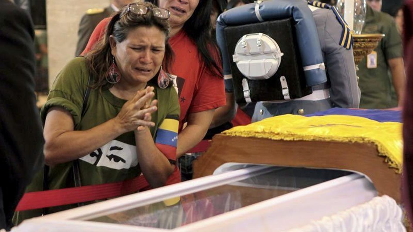 Chavez funerali 7.3.13 ky.JPG