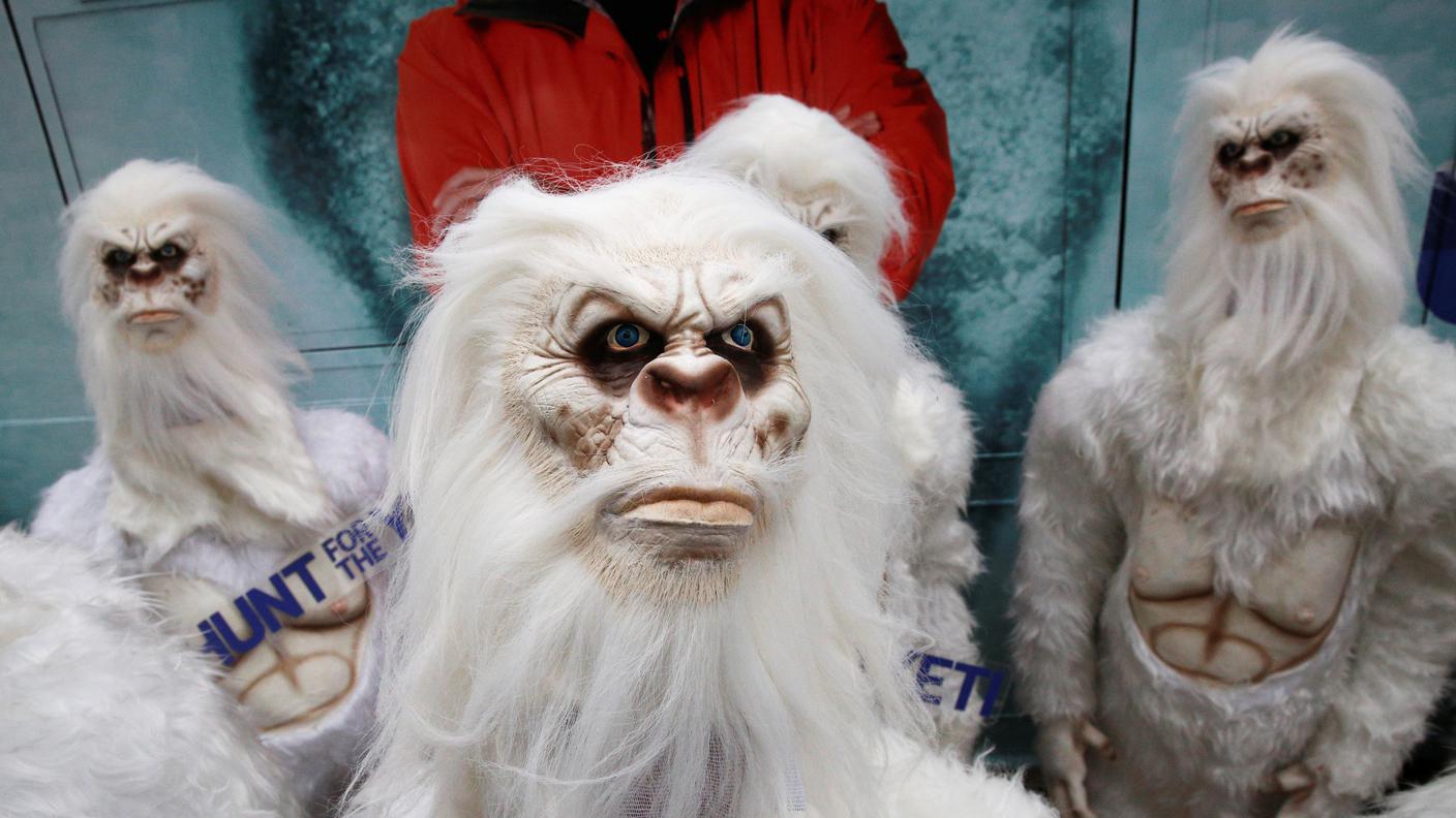 Attori travestiti da "Yeti" per un evento promozionale a New York (foto d'archivio)