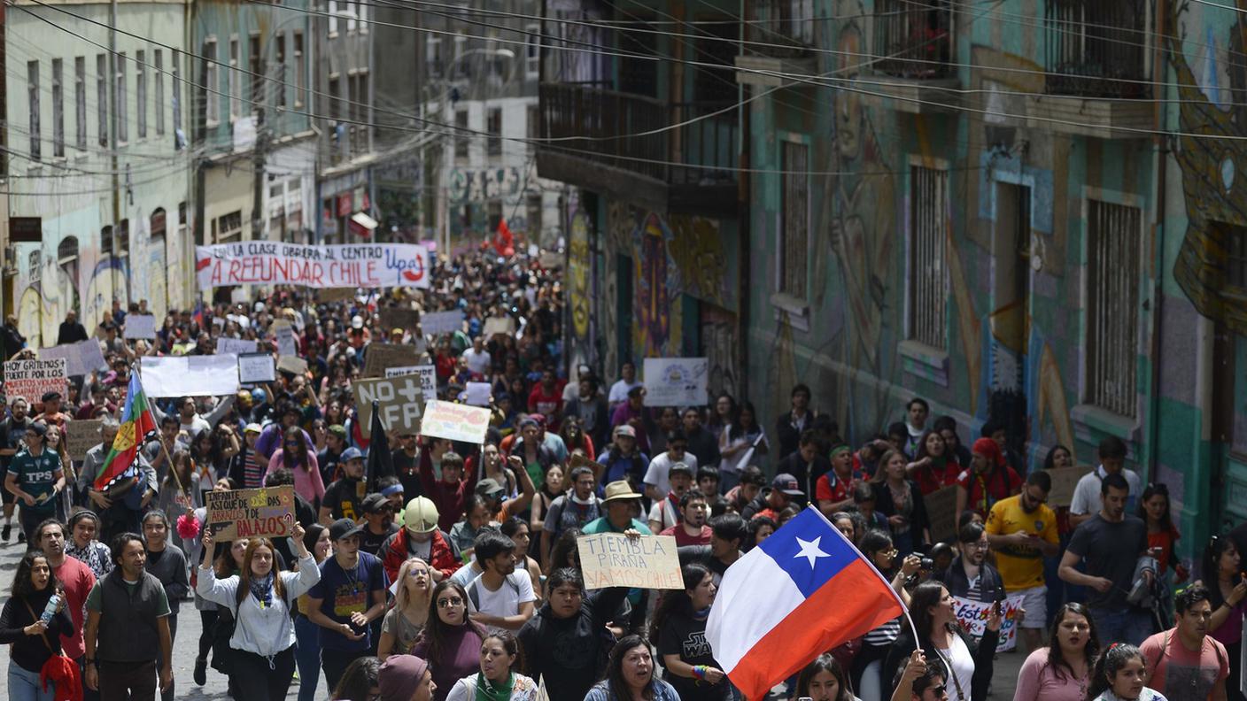 Proteste antigovernative a Valparaiso