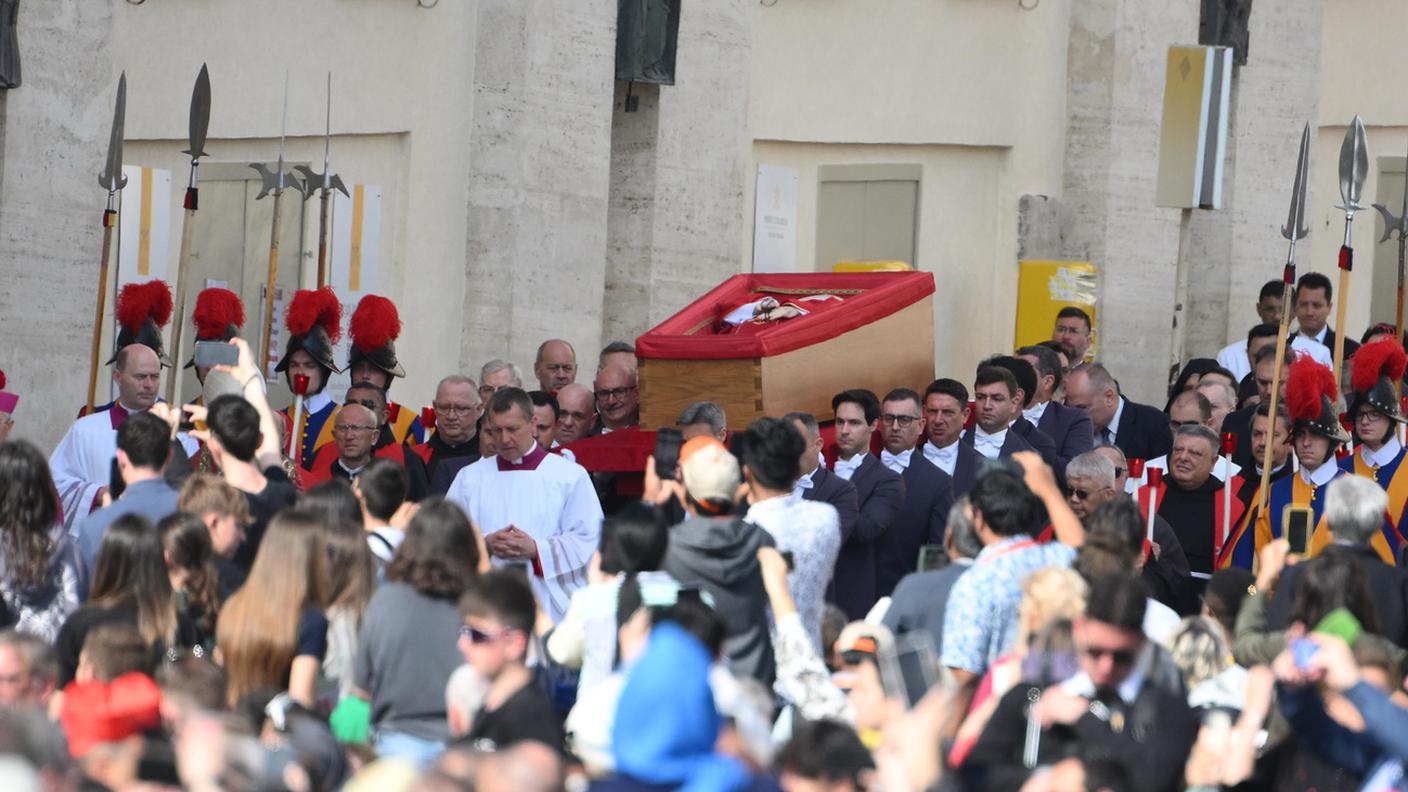 La salma del Papa in Piazza San Pietro