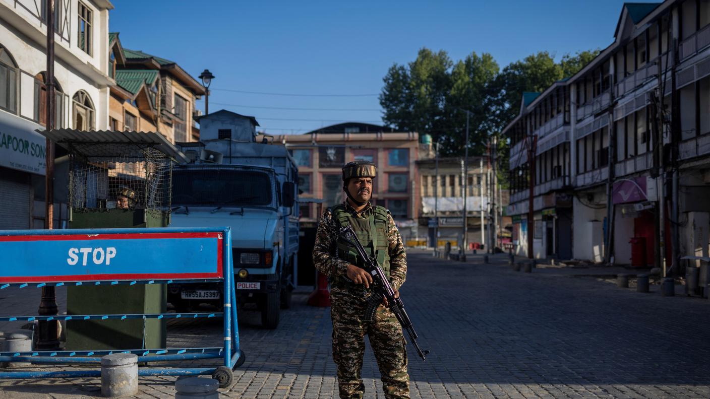 2025-04-29T055947Z_857674723_RC2D7EADH5WB_RTRMADP_3_INDIA-KASHMIR-ATTACK.JPG