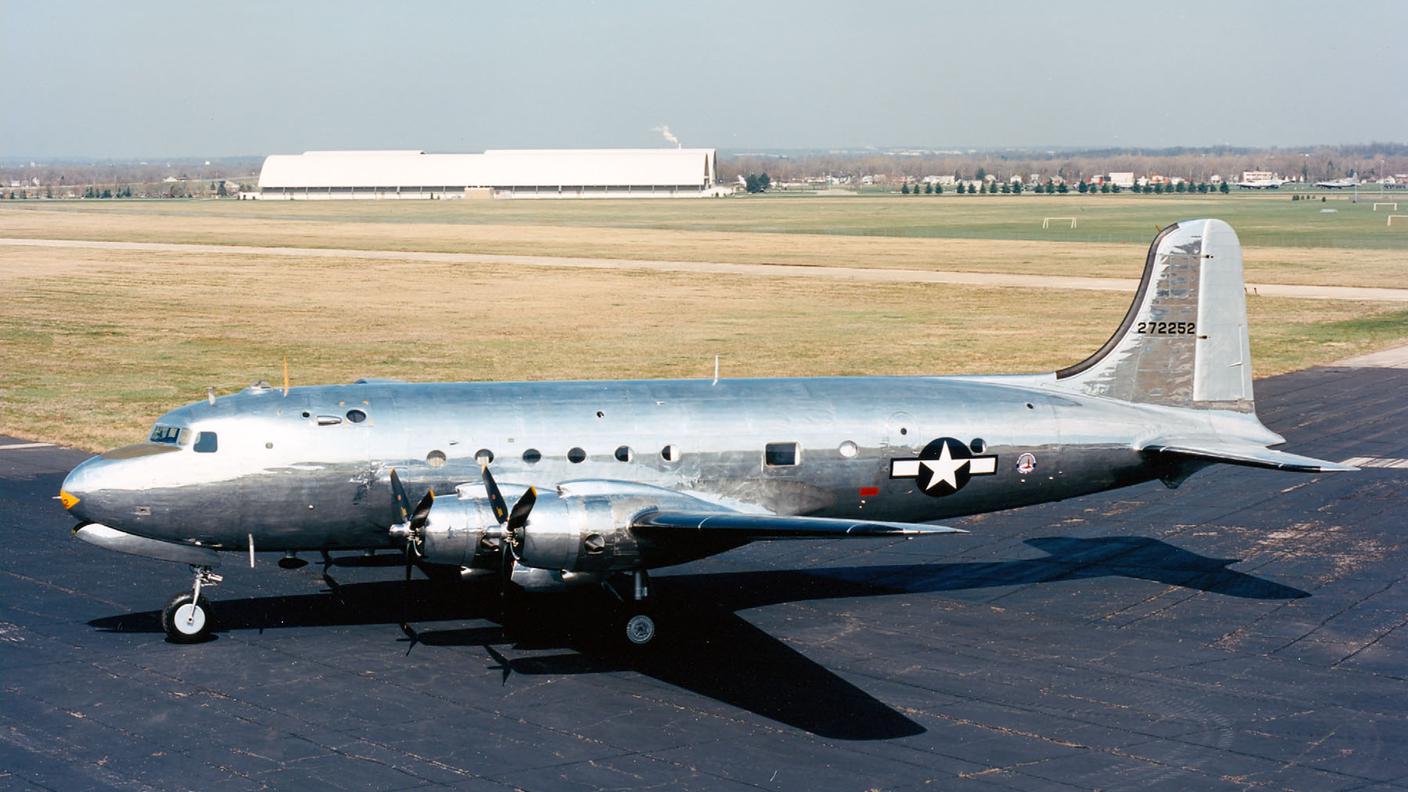 Il Douglas VC-54C, primo aereo presidenziale (National Museum of the US Air Force a Dayton, Ohio).jpg