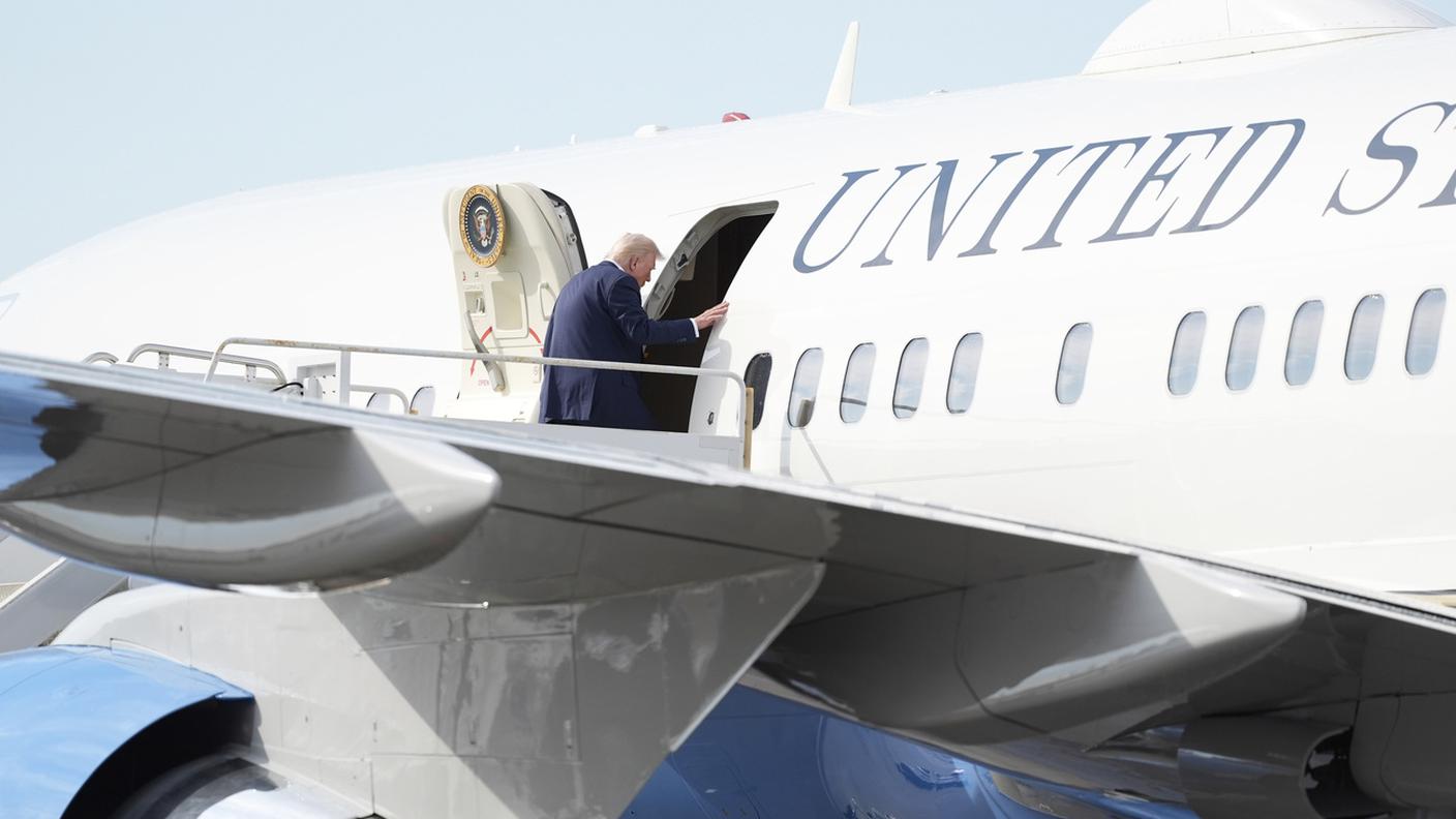 Trump sogna di cambiare presto mezzo di trasporto.jpg